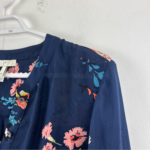 Joie Floral 100% Silk Blouse - Picture 4 of 7